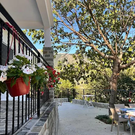 Apartment Dukat Bliss 01 - Mountain View, 15 Min From